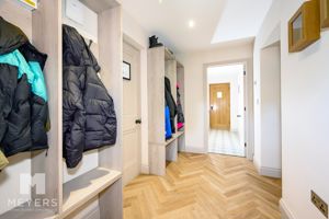 Photo 27- click for photo gallery